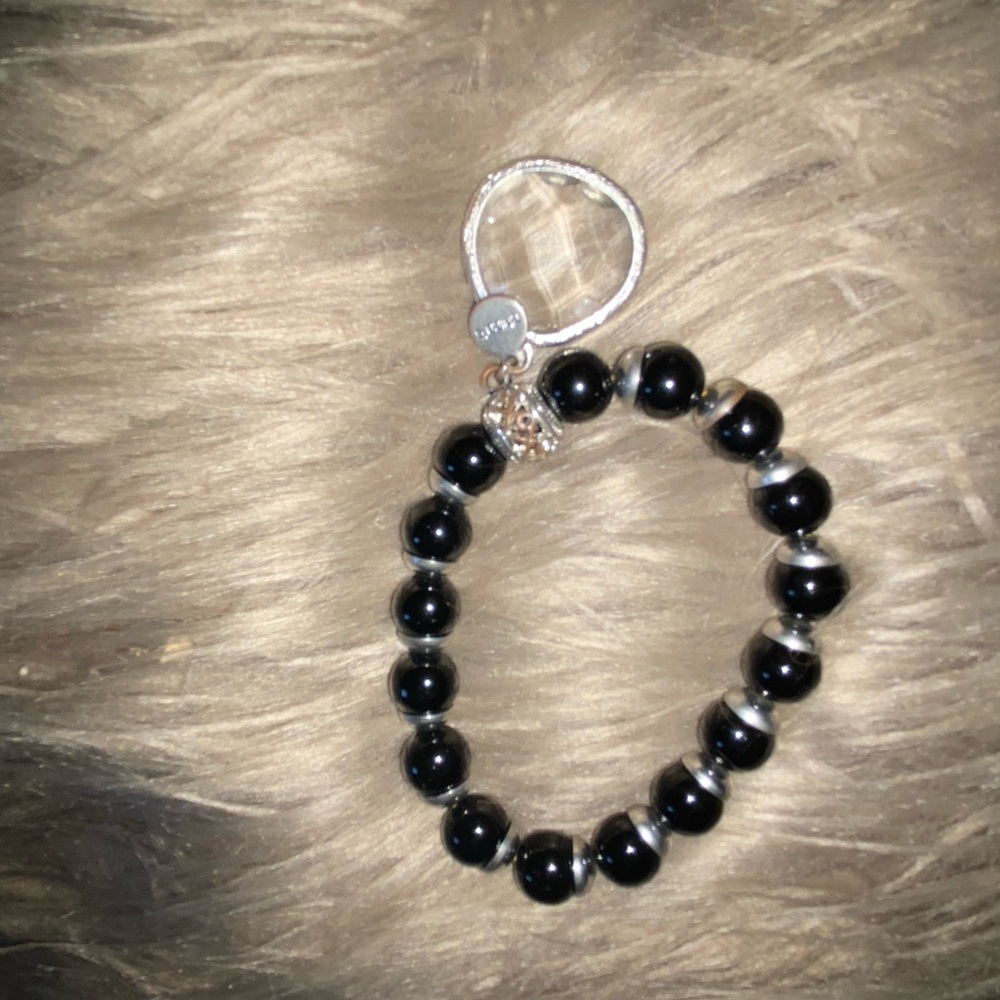 Black bead braclet